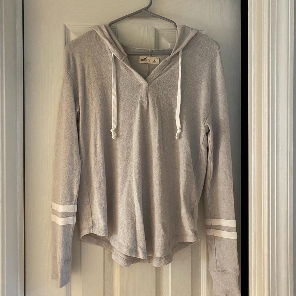 Hollister tan hooded pullover